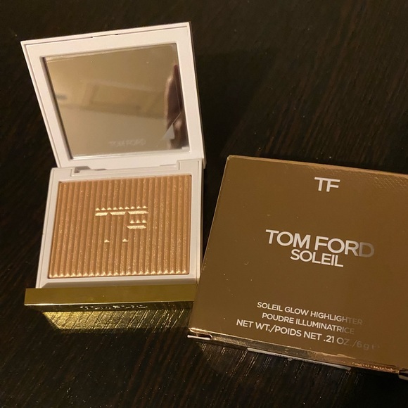 Tom Ford Soleil Glow Highlighter in “Nude Sand” – Brand New in Box - Picture 1 of 4